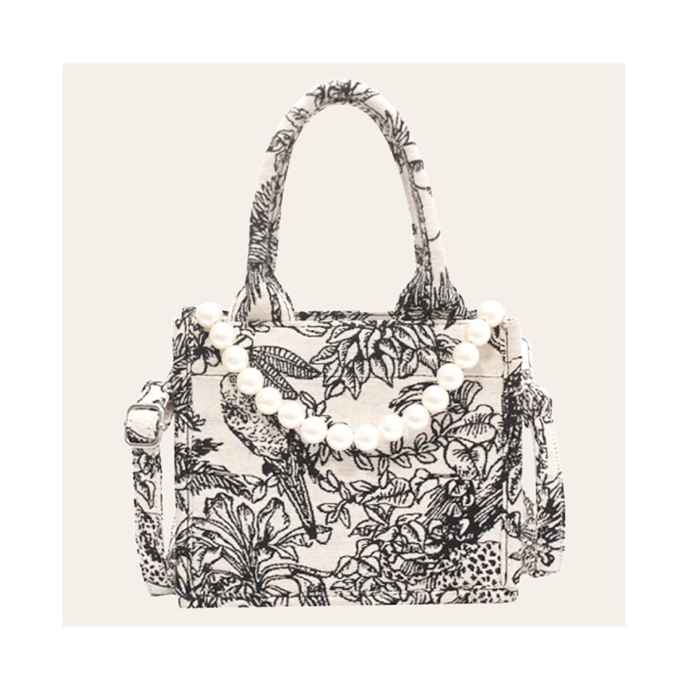 Linen Tote With Pearls